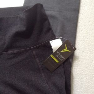 Old Navy Active High Waist Capri Leggings